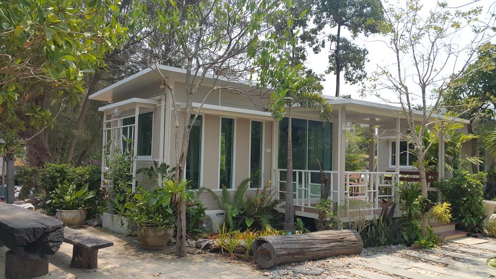Oyo 75402 Villa Rayonghouse Ban Nong Sai Yong Екстер'єр фото
