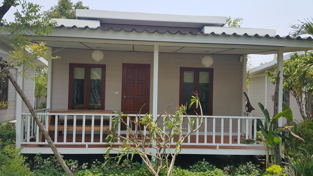 Oyo 75402 Villa Rayonghouse Ban Nong Sai Yong Екстер'єр фото